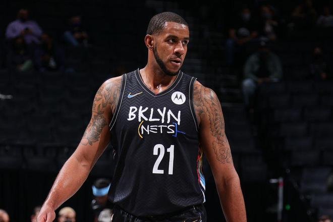 迈进了一步 迈进了一步