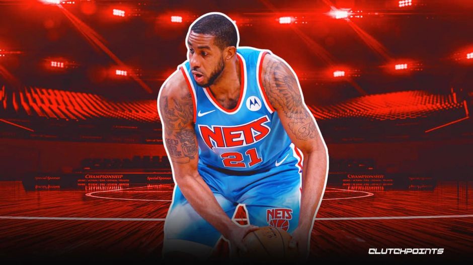 呐喊声震耳 呐喊声震耳